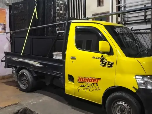 Pintu Besi Custom - hasil pekerjaan Bengkel Las Fadilah Jaya Kota Palu